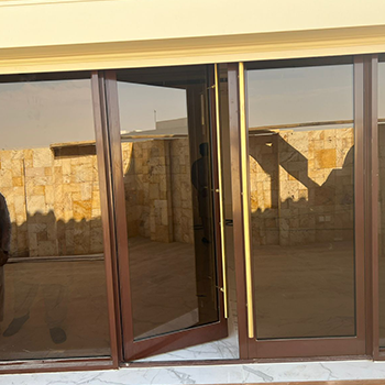 Image gallery marquee